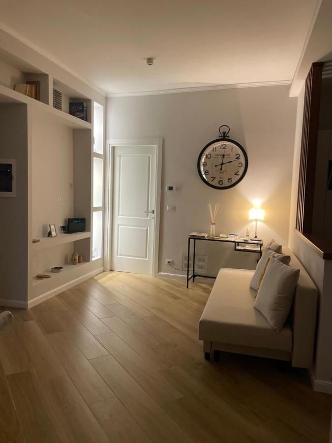 Castel Sant'Elia Palazzo Raffaella Casa Vacanze מראה חיצוני תמונה